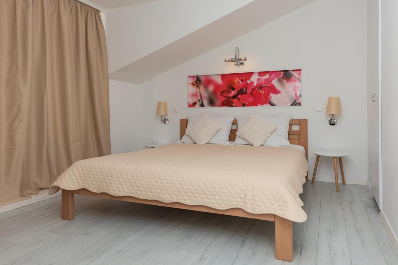 Apartmani Maris Makarska Exteriör bild